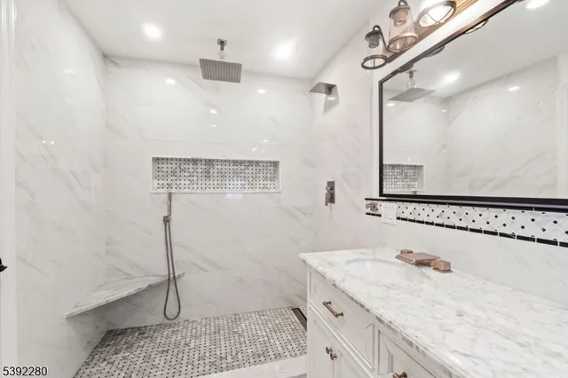 $5,000 | 6 Nottingham Road, West Orange, NJ 07052