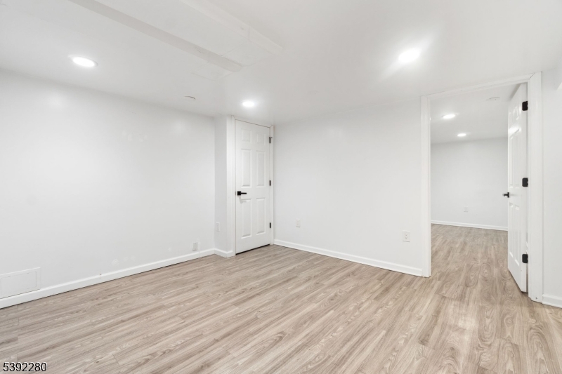 6 Nottingham Road West Orange, NJ 07052 - Photo 32 of 47