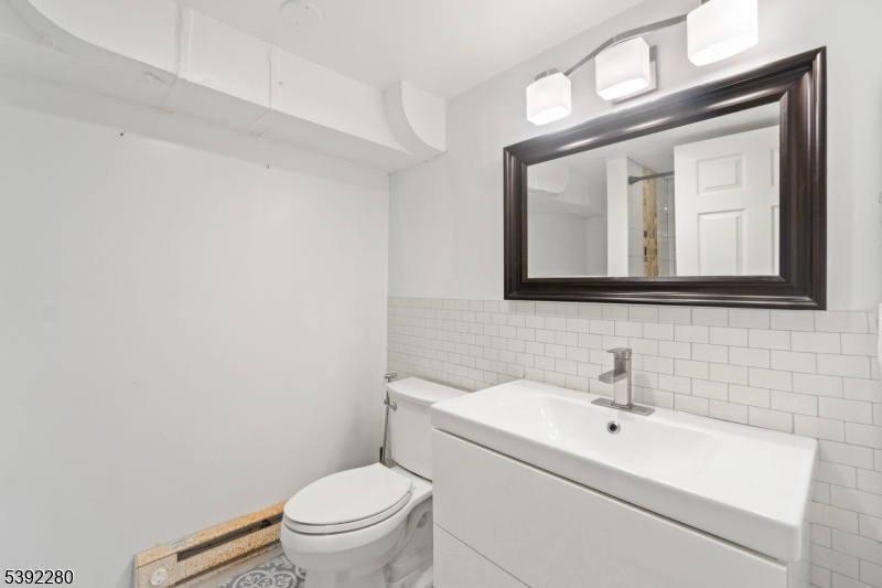 6 Nottingham Road West Orange, NJ 07052 - Photo 35 of 47