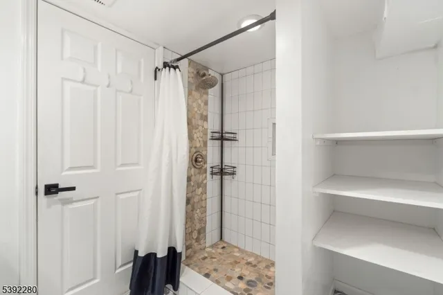 $5,000 | 6 Nottingham Road, West Orange, NJ 07052