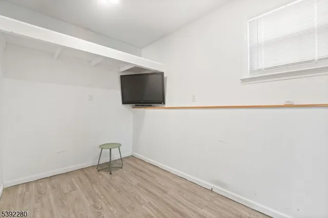 $5,000 | 6 Nottingham Road, West Orange, NJ 07052