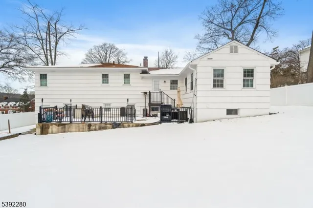 $5,000 | 6 Nottingham Road, West Orange, NJ 07052