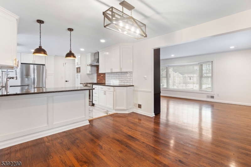 6 Nottingham Road West Orange, NJ 07052 - Photo 10 of 47