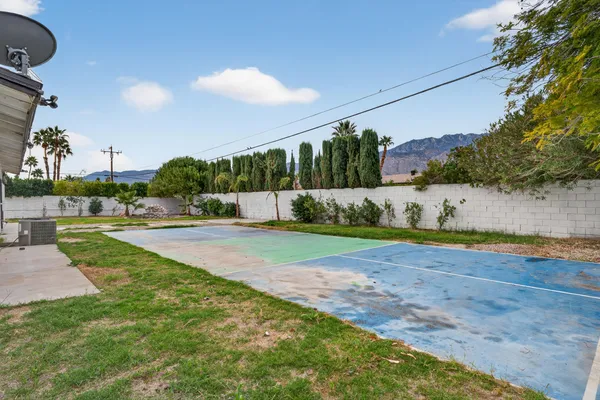 $499,900 | 2251 North San Gorgonio Road, Palm Springs, CA 92262