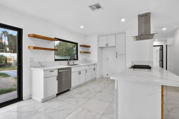 $499,900 | 2251 North San Gorgonio Road, Palm Springs, CA 92262