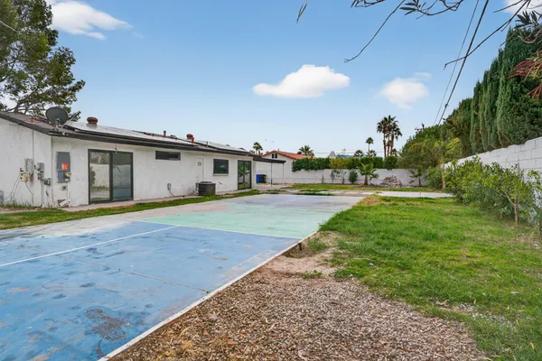 $499,900 | 2251 North San Gorgonio Road, Palm Springs, CA 92262