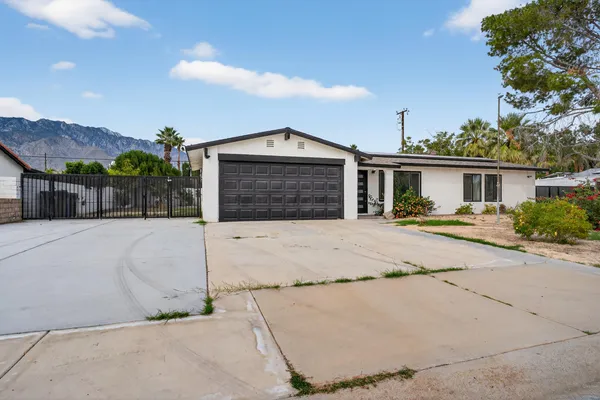 $499,900 | 2251 North San Gorgonio Road, Palm Springs, CA 92262