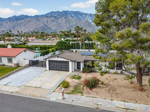 $499,900 | 2251 North San Gorgonio Road, Palm Springs, CA 92262