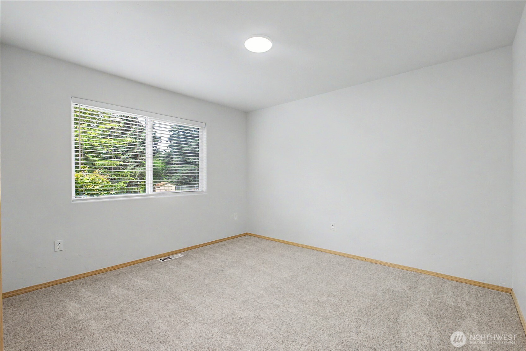 6604 Riviera Court Southeast Lacey, WA 98513 - Photo 25 of 39