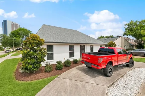 $530,000 | 3813 North Arnoult Road, Metairie, LA 70002