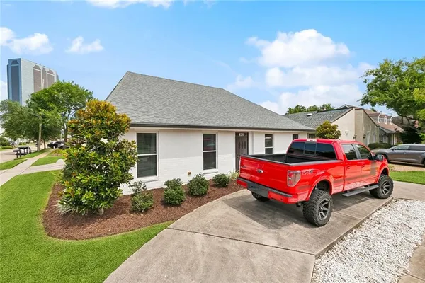 $510,000 | 3813 North Arnoult Road, Metairie, LA 70002
