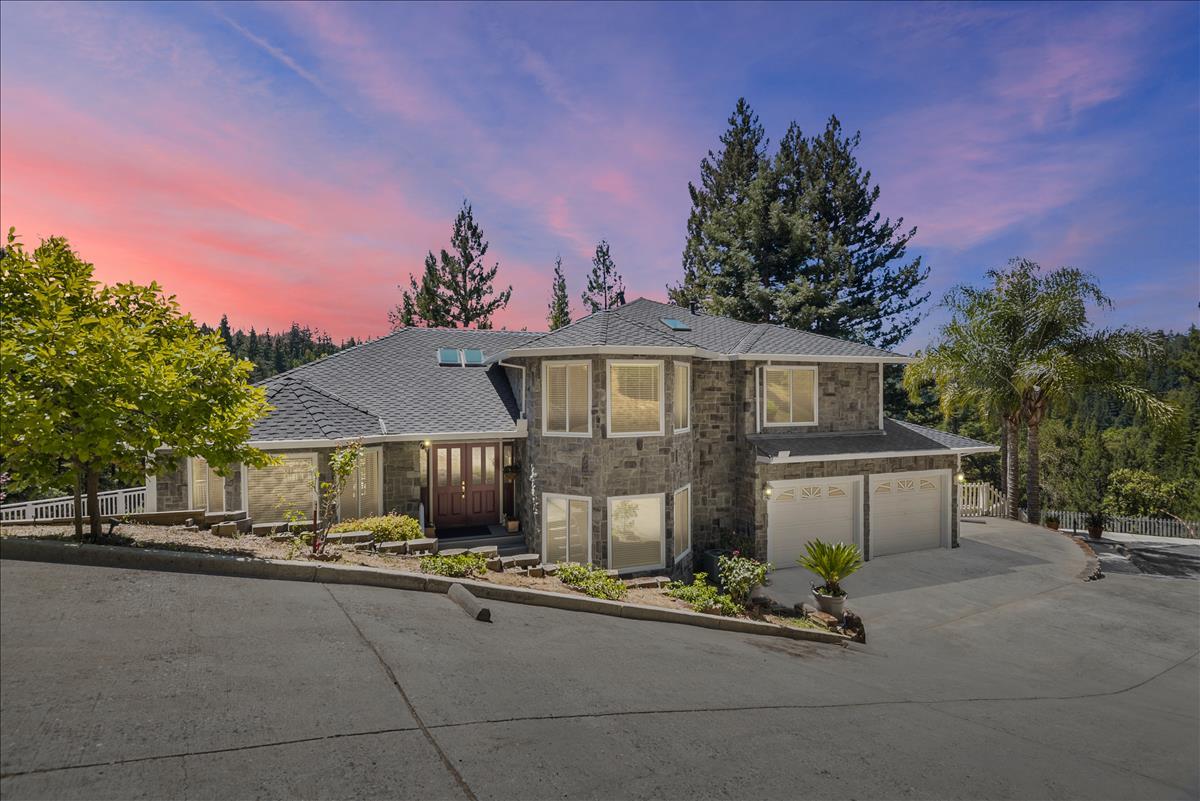 23050 Old Logging Road Los Gatos, CA 95033 - Photo 3 of 46 Gallery Image 3