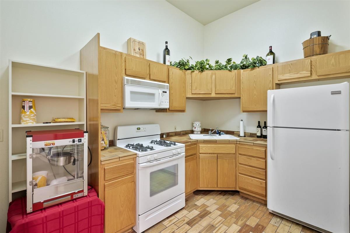 23050 Old Logging Road Los Gatos, CA 95033 - Photo 23 of 46 Gallery Image 23