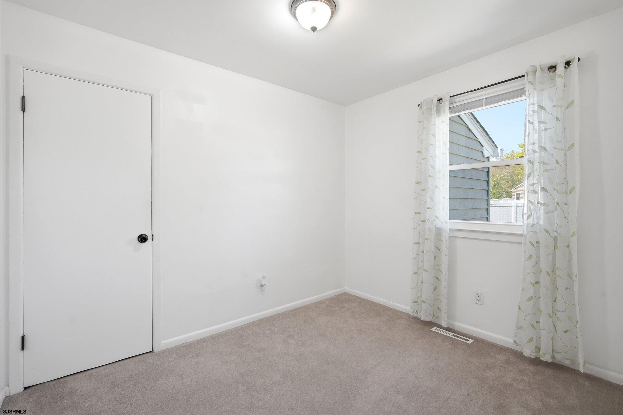 300 Rhodes Avenue Egg Harbor Township, NJ 08234 - Photo 13 of 20