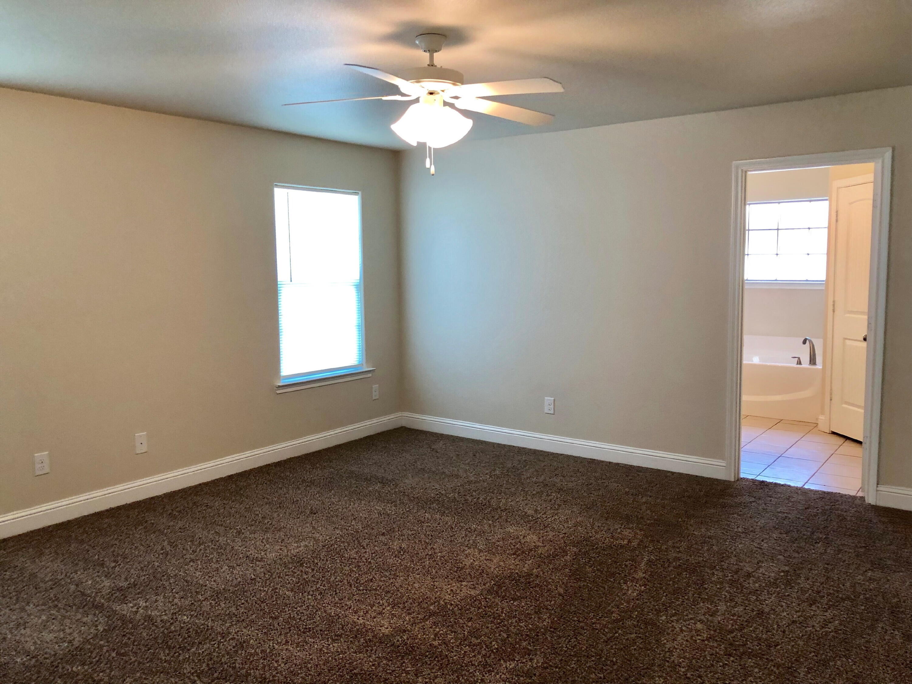 5524 110th Street Lubbock, TX 79424 - Photo 12 of 12 IMG_E1556