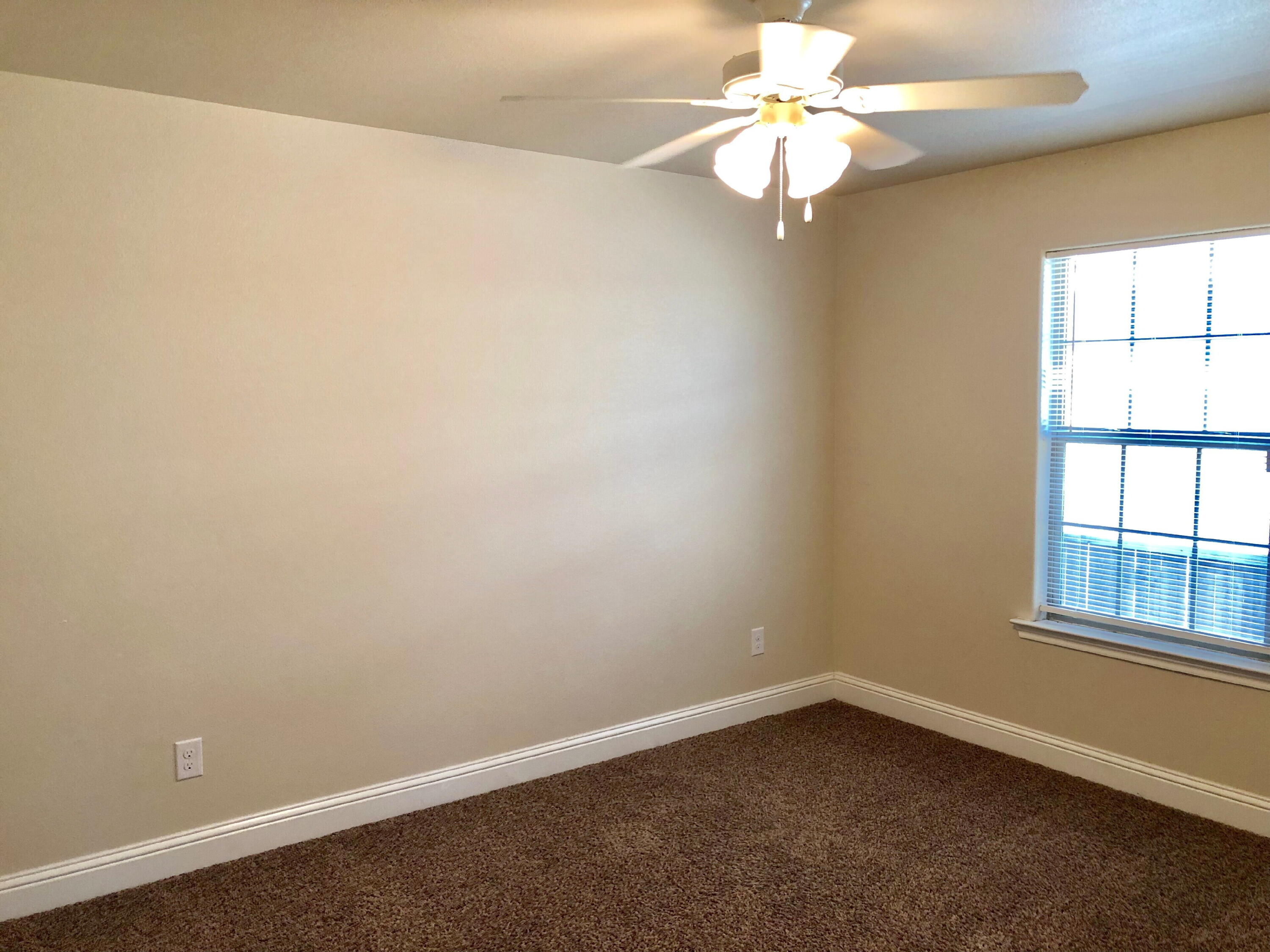 5524 110th Street Lubbock, TX 79424 - Photo 7 of 12 IMG_E1561