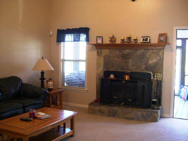 355 North Barton Road Taylors, SC 29687 - Photo 6 of 25 Gallery Image 6