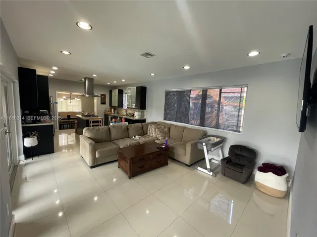 $849,000 | 801 Oriole Avenue, Miami Springs, FL 33166