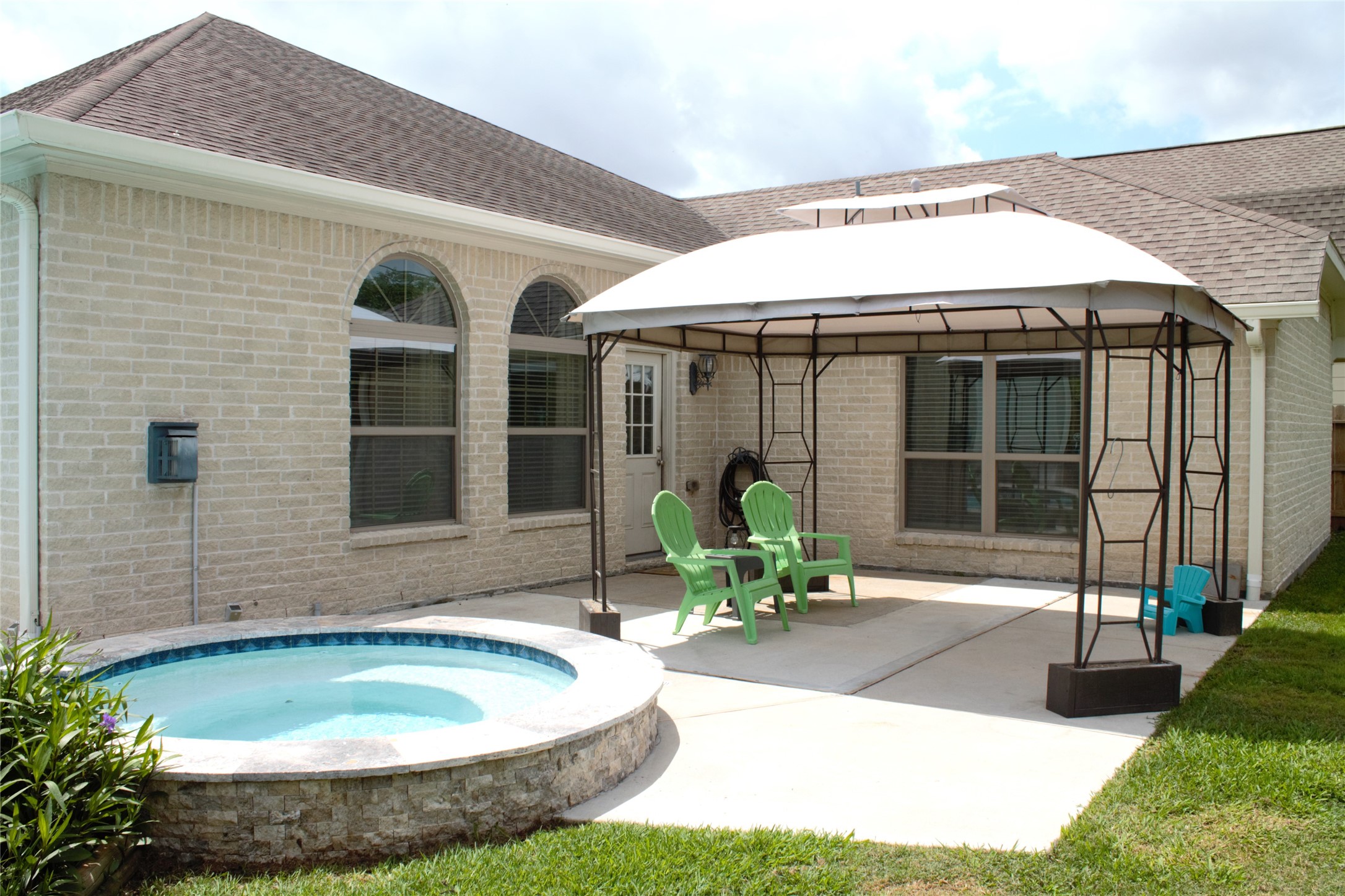 6438 Grapevine Bend Manvel, TX 77578 - Photo 30 of 36 Come sit and relax under the gazebo