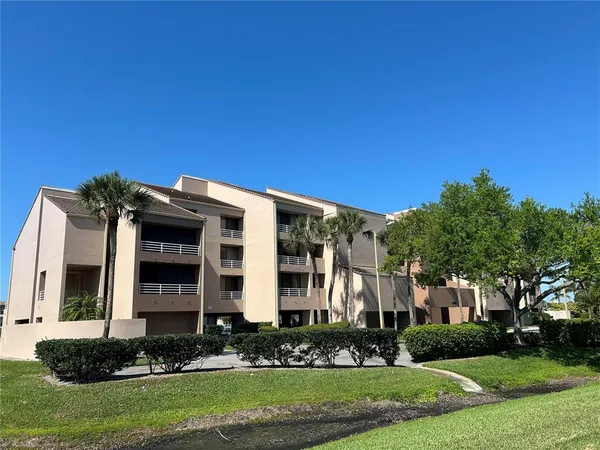 $4,700 | 6260 Kipps Colony Court South, Unit 203, Gulfport, FL 33707