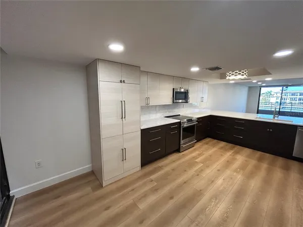 $4,700 | 6260 Kipps Colony Court South, Unit 203, Gulfport, FL 33707