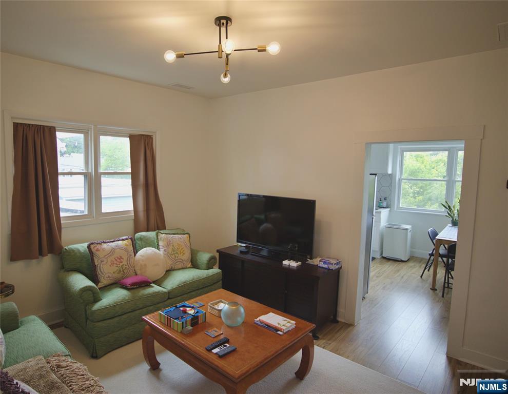 52 Donaldson Avenue, Unit 2 Rutherford, NJ 07070 - Photo 3 of 20