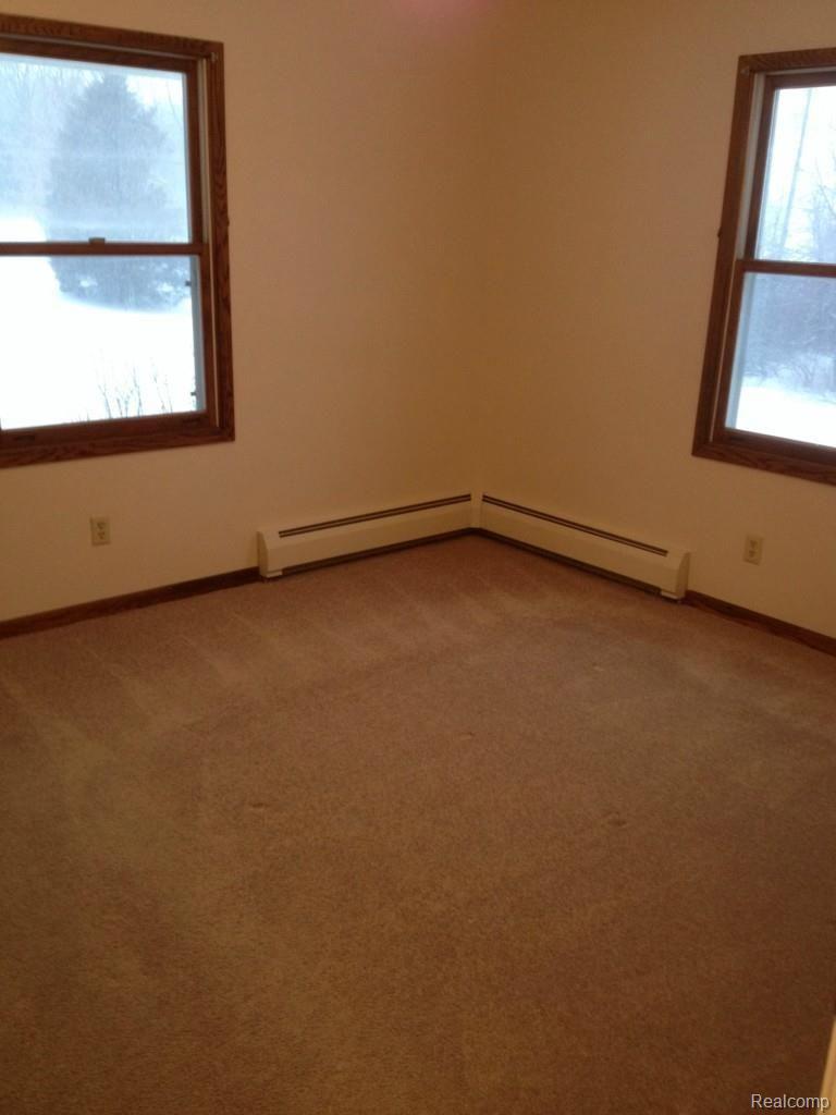 5707 King Road Howell, MI 48843 - Photo 11 of 19 IMG_5352.jpg
