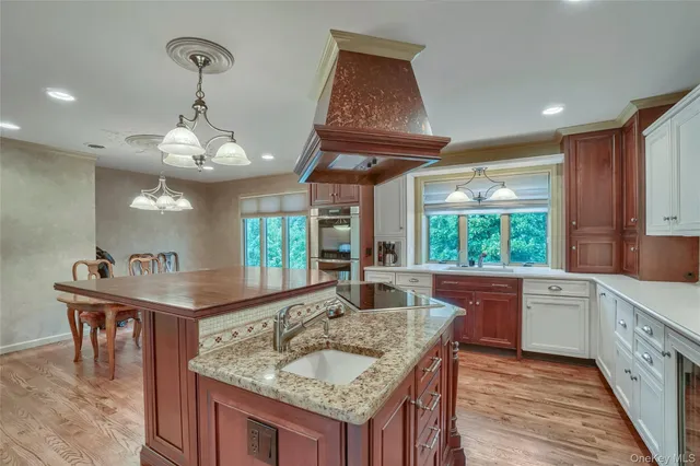 $799,000 | 6 Emily Lane, Monroe, NY 10950