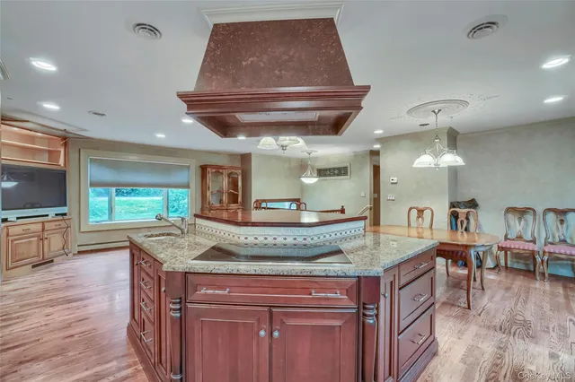 $799,000 | 6 Emily Lane, Monroe, NY 10950