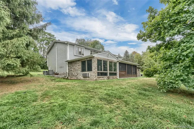 $799,000 | 6 Emily Lane, Monroe, NY 10950