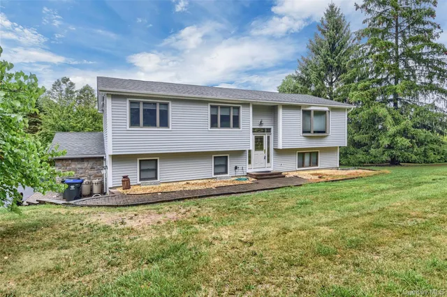 $799,000 | 6 Emily Lane, Monroe, NY 10950