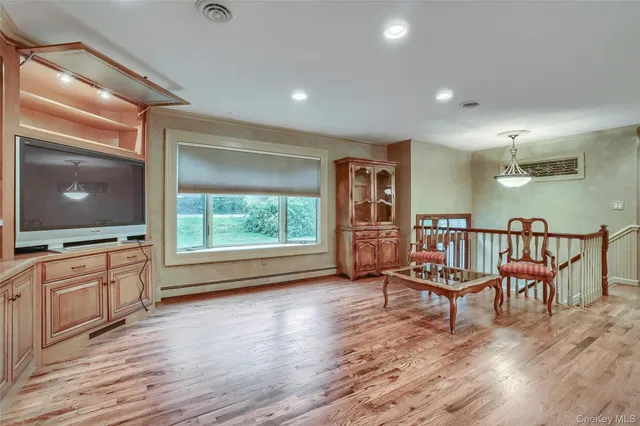 $799,000 | 6 Emily Lane, Monroe, NY 10950