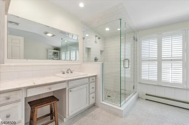 $1,599,000 | 128 Old Forge Road, Millington, NJ 07946