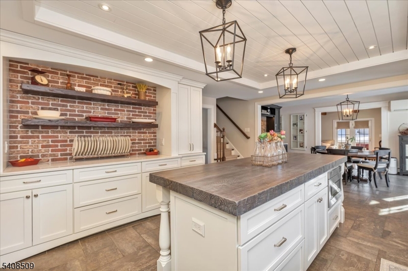 128 Old Forge Road Millington, NJ 07946 - Photo 3 of 47