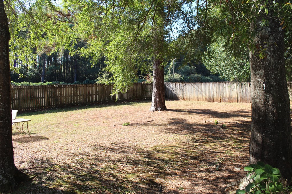 901 Woodleigh Road Dothan, AL 36305 - Photo 8 of 25