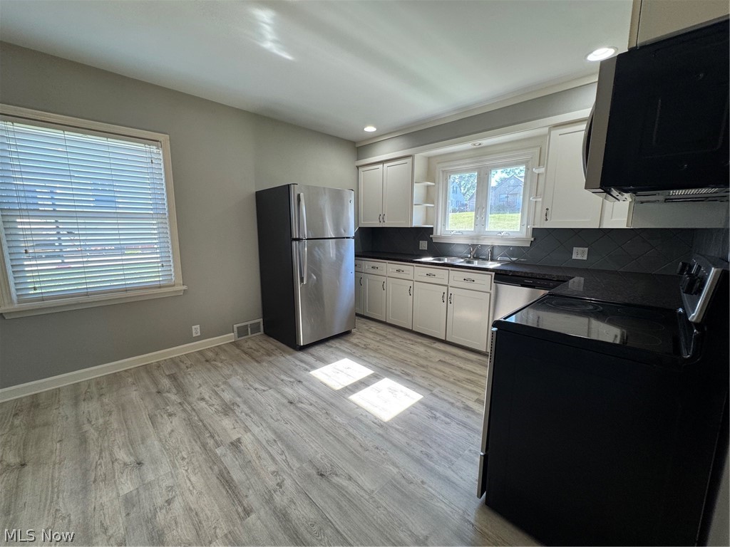 145 Anna Avenue Northwest Canton, OH 44708 - Photo 7 of 27 Kitchen