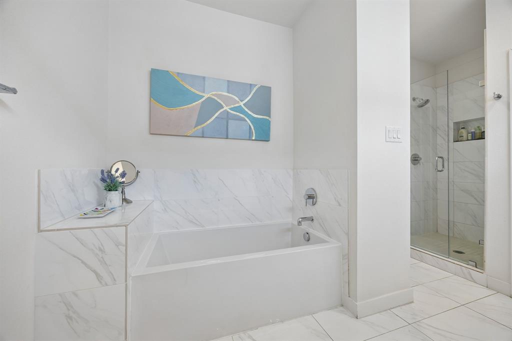 4935 Flitwick Court Dallas, TX 75204 - Photo 17 of 26 Gallery Image 17