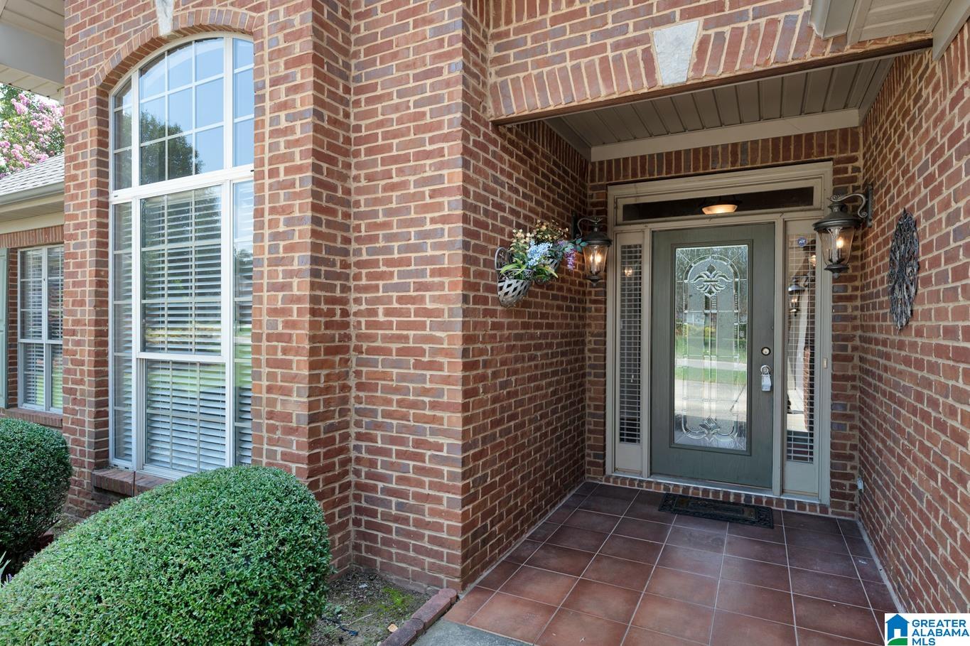 236 Queens Gate Alabaster, AL 35114 - Photo 3 of 32