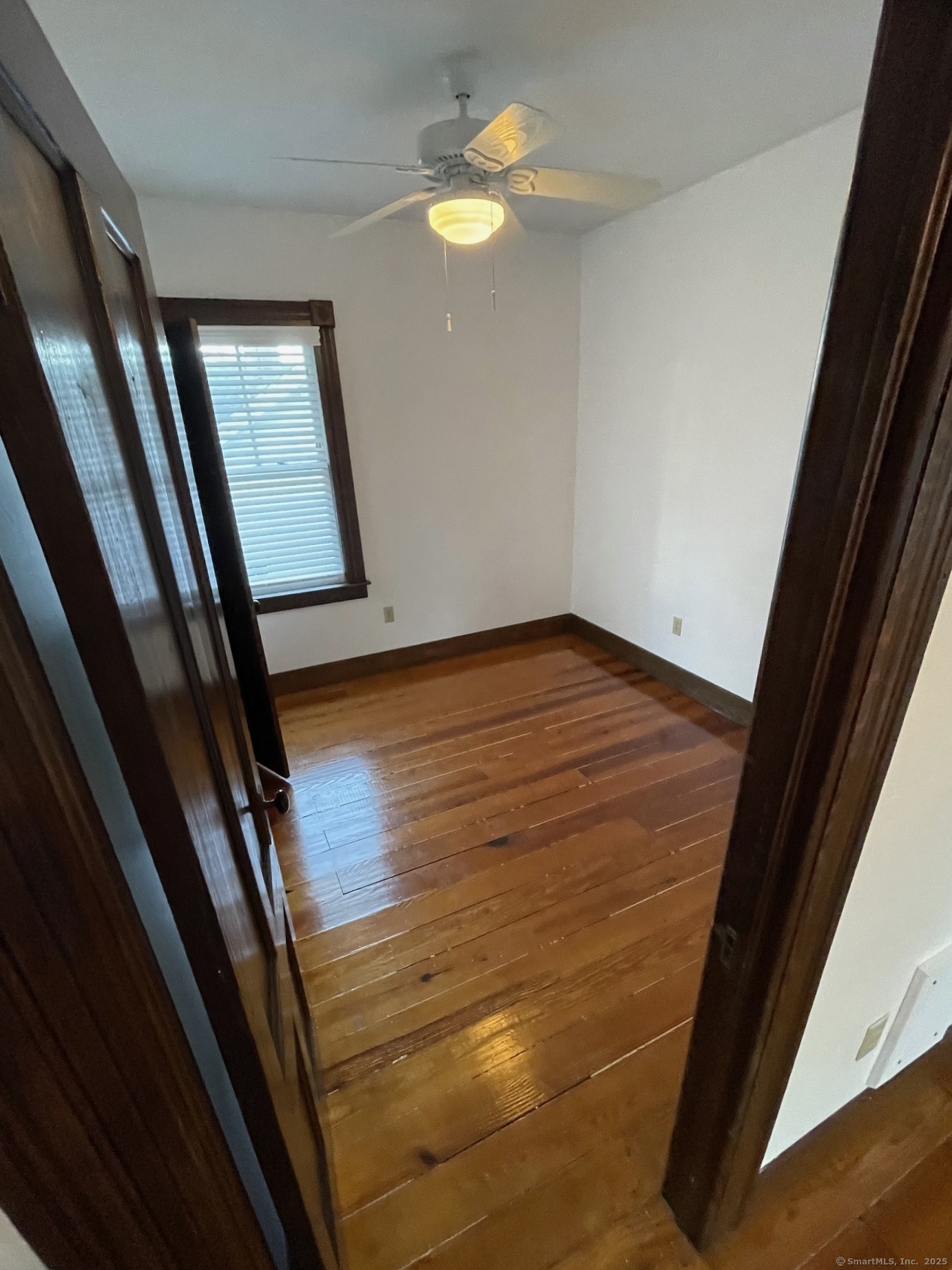 39 Pearl Street, Unit 2 Groton, CT 06355 - Photo 15 of 28