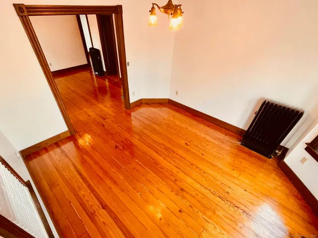 $2,500 | 39 Pearl Street, Unit 2, Groton, CT 06355