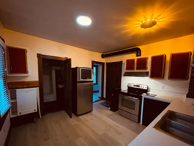 $2,500 | 39 Pearl Street, Unit 2, Groton, CT 06355