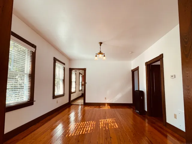 $2,500 | 39 Pearl Street, Unit 2, Groton, CT 06355