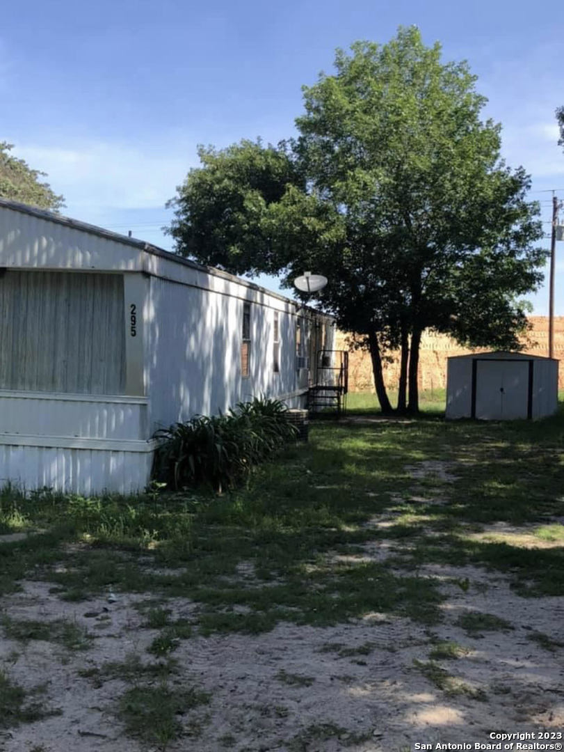 299 Highland Road Poteet, TX 78065 - Photo 11 of 31