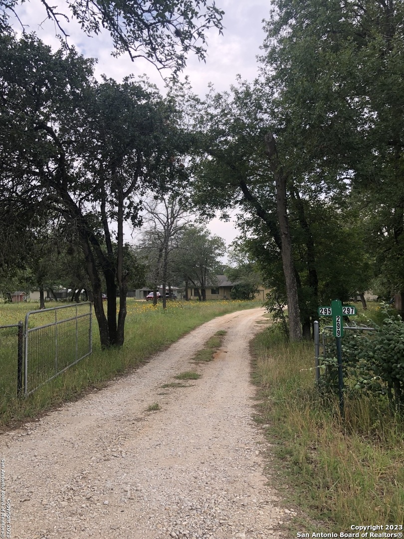 299 Highland Road Poteet, TX 78065 - Photo 19 of 31