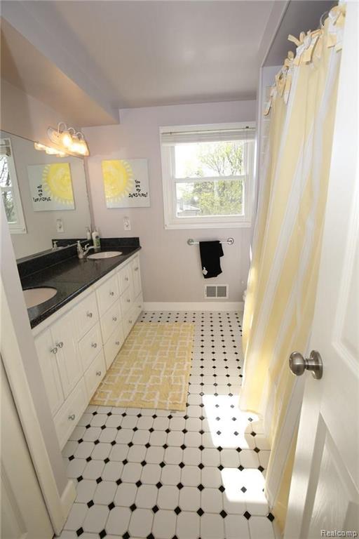 925 Bridgestone Drive Rochester Hills, MI 48309 - Photo 35 of 54