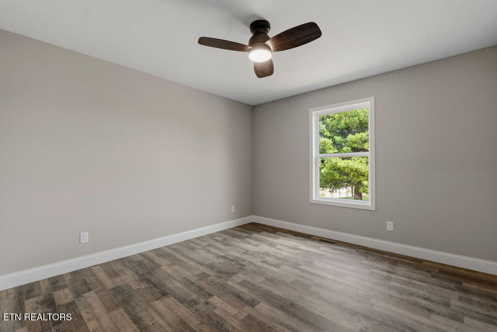 1124 Ruby Way Greenback, TN 37742 - Photo 27 of 39 DSC03979