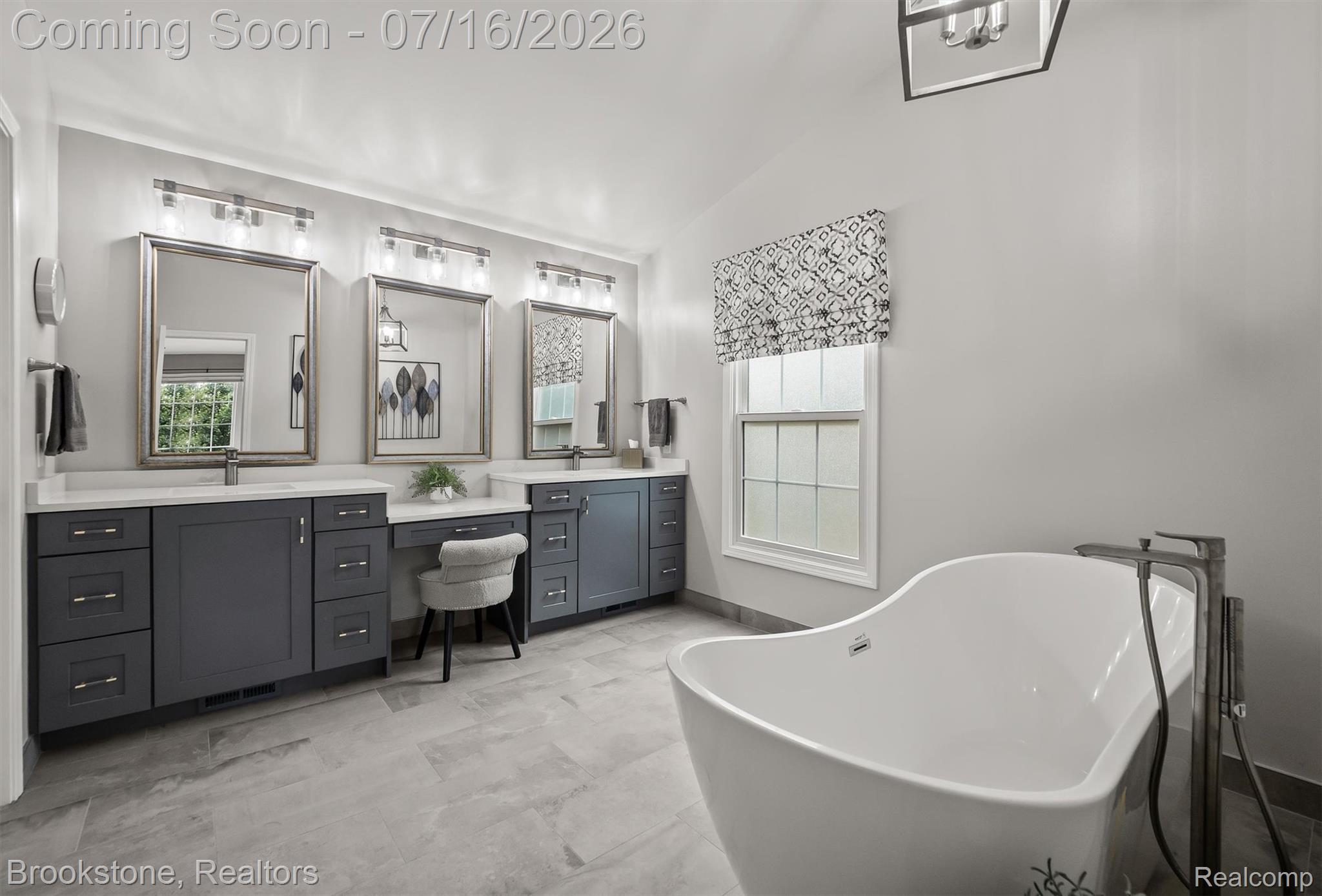 1694 Foresthill Drive Rochester, MI 48306 - Photo 30 of 55 36-Foresthill-12.jpg