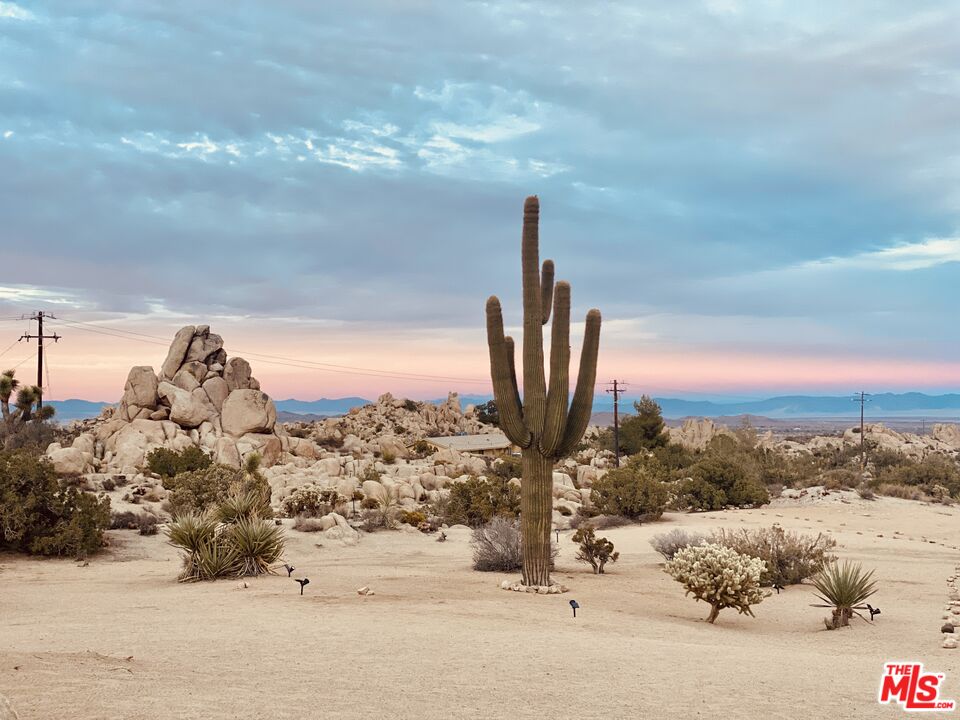 56434 B Cobalt Road Yucca Valley, CA 92284 - Photo 1 of 14 Gallery Image 1
