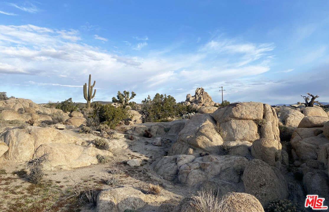 56434 B Cobalt Road Yucca Valley, CA 92284 - Photo 9 of 14 Gallery Image 9