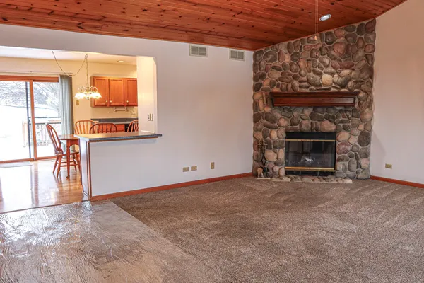 $329,000 | 904 Harvest Trail, Unit B, Yorkville, IL 60560